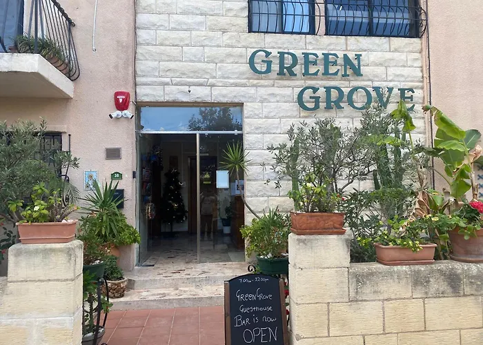 Green Grove Guest House Saint Julian's