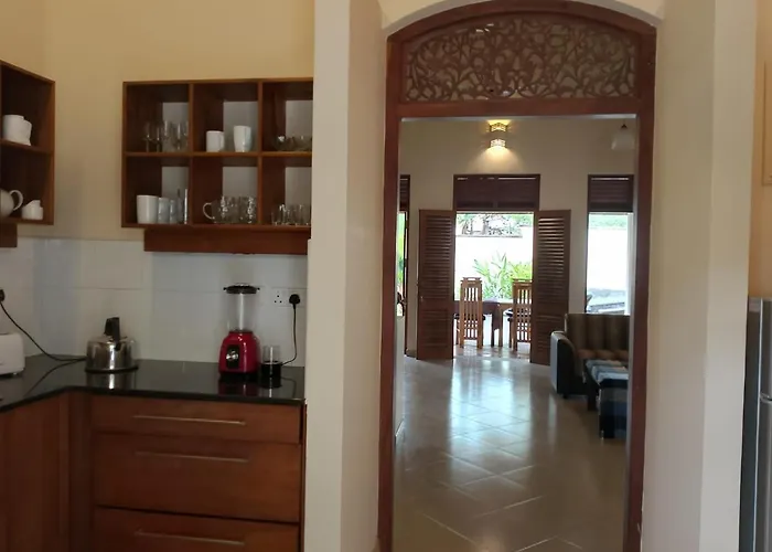 Ram Hikka Beach Villa Hikkaduwa