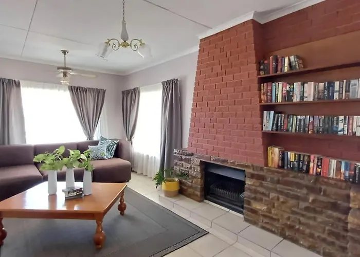 Pangolin Overnight Self-Catering Accommodation Cc Windhoek