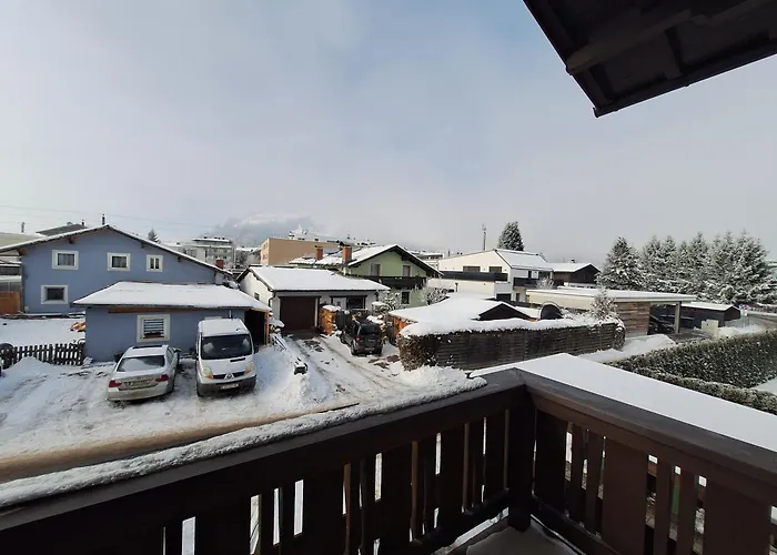 The Steinbock Lodge With Garden And Bbq Zell am See