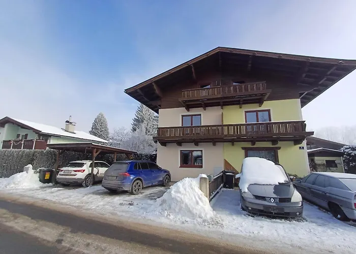 The Steinbock Lodge With Garden And Bbq Zell am See
