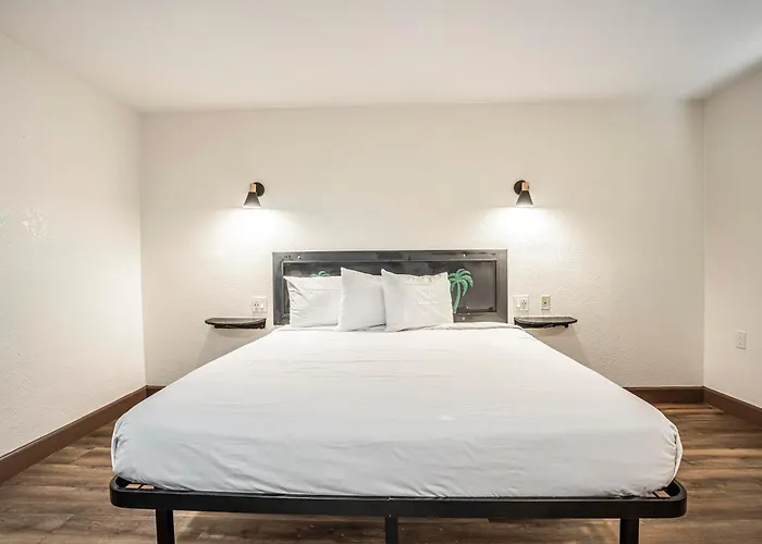 The Greens Hotel On Stockton Sacramento