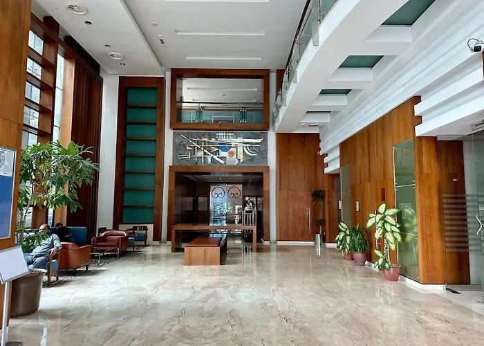 2Br On 30Th Floor In Jlt Near Metro & Walking Distance To Jbr Beach, Dubai Marina