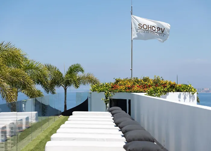 Ocean View Luxury Condo - Walk To The Beach, Clubs And Restaurants Puerto Vallarta