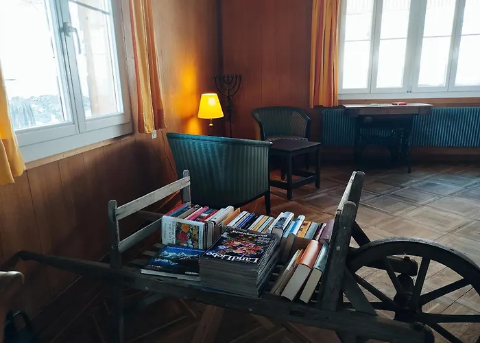 Sonnenhof - Wengens Original Kurhaus Hostel