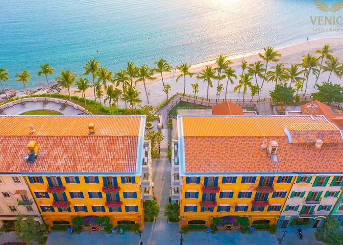 Venice Hotel Phu Quoc - Free Airport Shuttle & Spa Inclusive