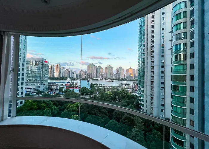 Eastern Hub - Bund Branch Simply Luxurious 4 King Beds, Big French Windows With Bund Views Apartment Shanghai