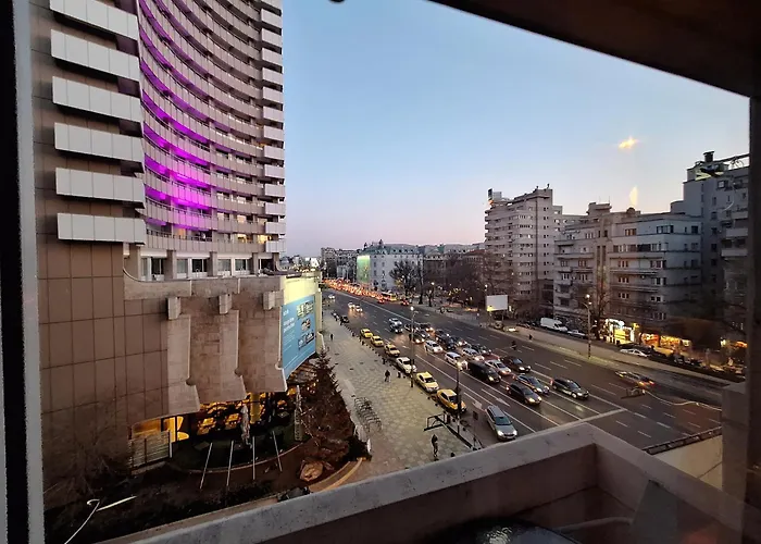 Black And White Apartments Bucharest