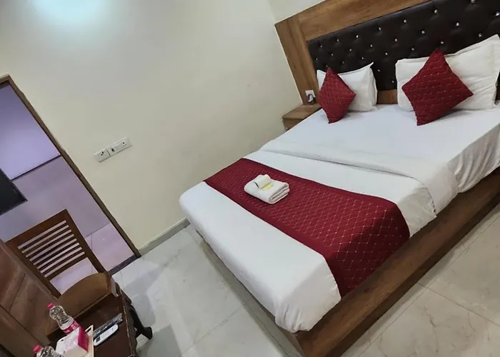 Hotel Redton New Delhi