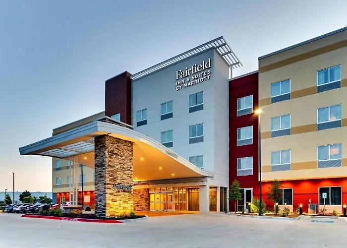 Fairfield Inn & Suites By Marriott Dallas Love Field Oldham