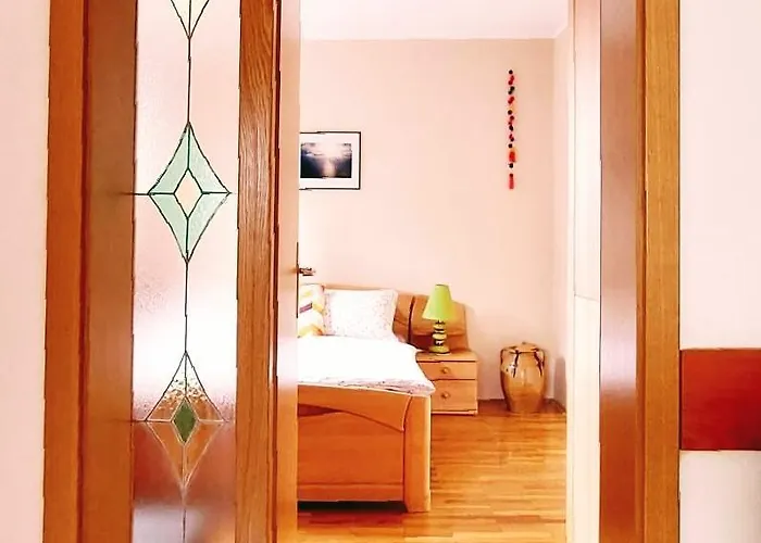 Magnolia Garden, 12 Min Walk To The Beach Ankaran