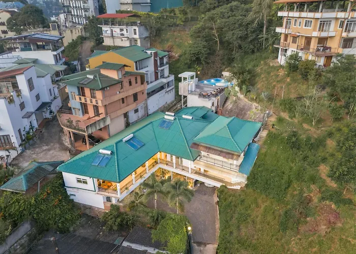 Hotel Travellers Nest Kandy