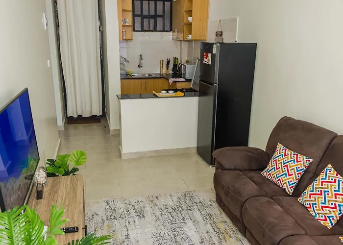 Chocolate Haven 1 Bedroom Nanyuki, Cn Towers Opp Cedar Mall