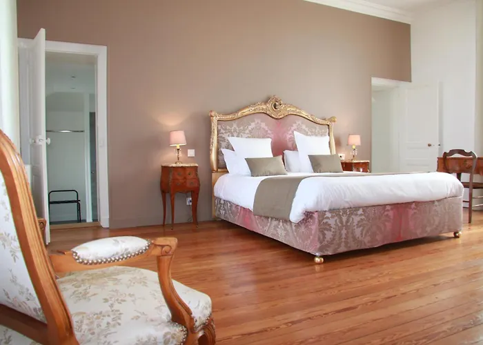 Domaine De Bayeux Hotel
