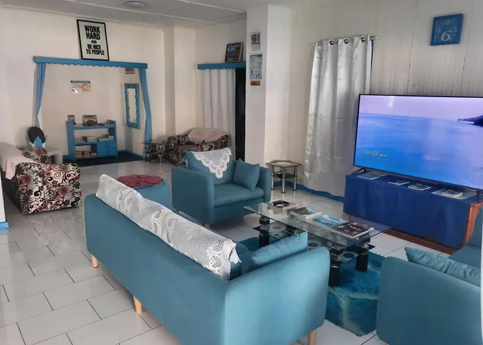 Le Chateau Bleu Anse aux Pins