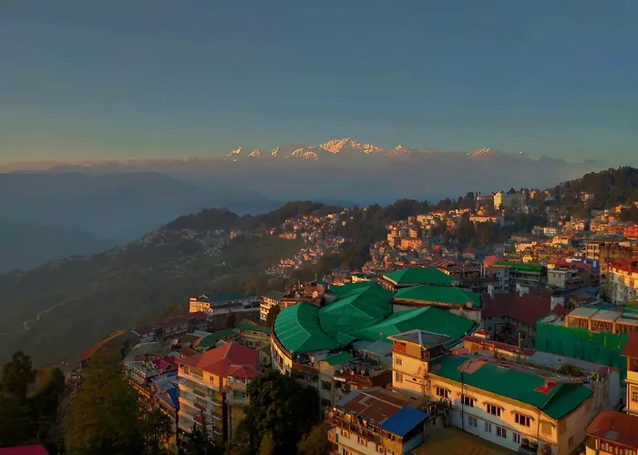 Summit Montana Suites & Spa At Mall Darjeeling 