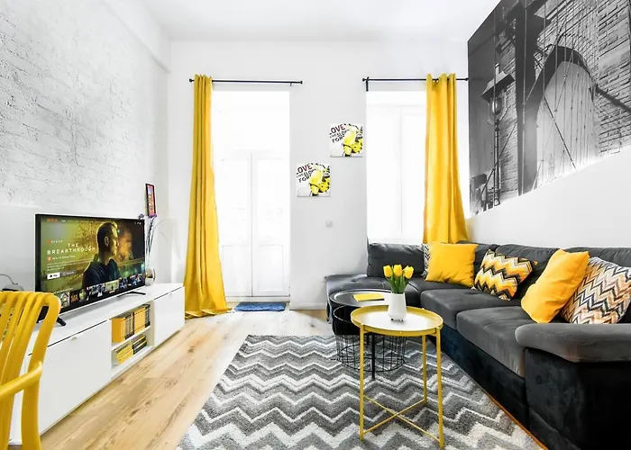 Center Stay Stylish 2Br Near Serdika Metro Sofia