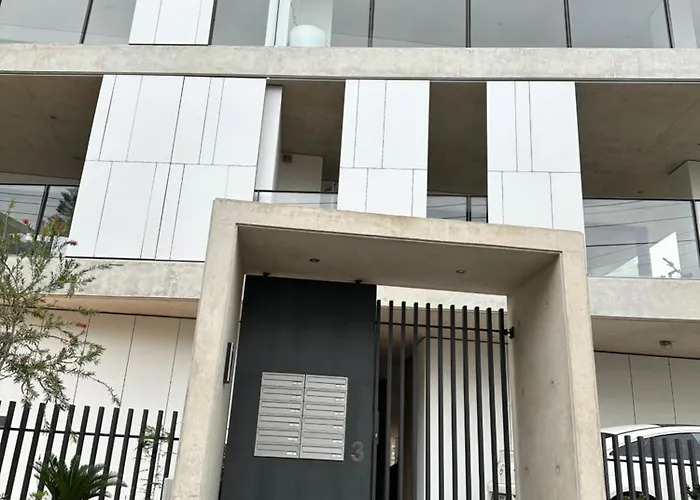 Lux Hub Spot-Νear European Uni Engomi Apartment Nicosia
