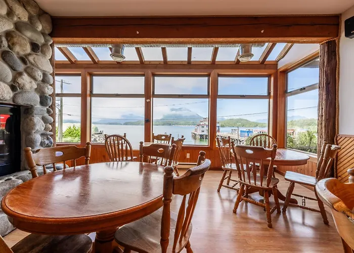 Whalers Guesthouse Tofino