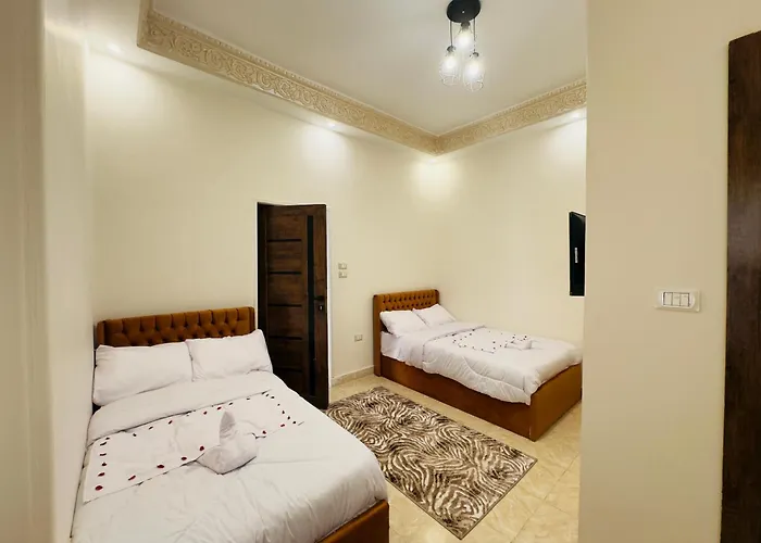Hur Magic Pyramids Hotel Kafret el-Gabal