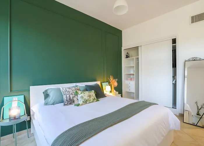 Spacious Studio In A Green Oasis Dubai