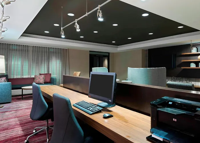 Courtyard By Marriott Asheville