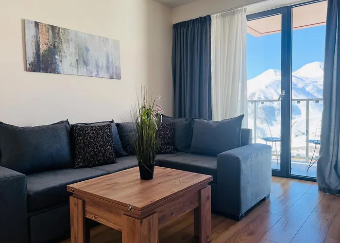 Delux Apartment For 6 Guest, New Gudauri