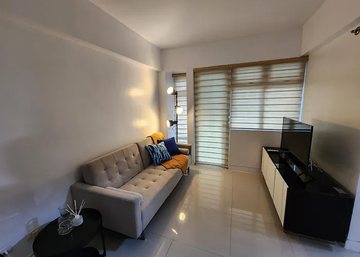 1Br Condo W Balcony Near Naia, Casino, Newport Pasay