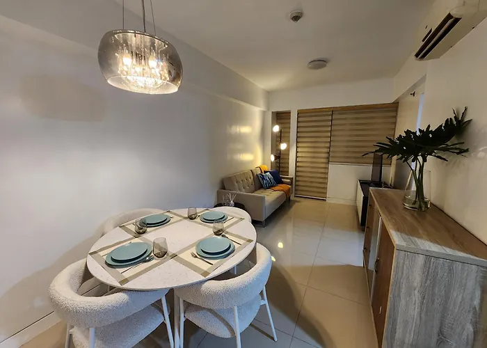 1Br Condo W Balcony Near Naia, Casino, Newport Pasay
