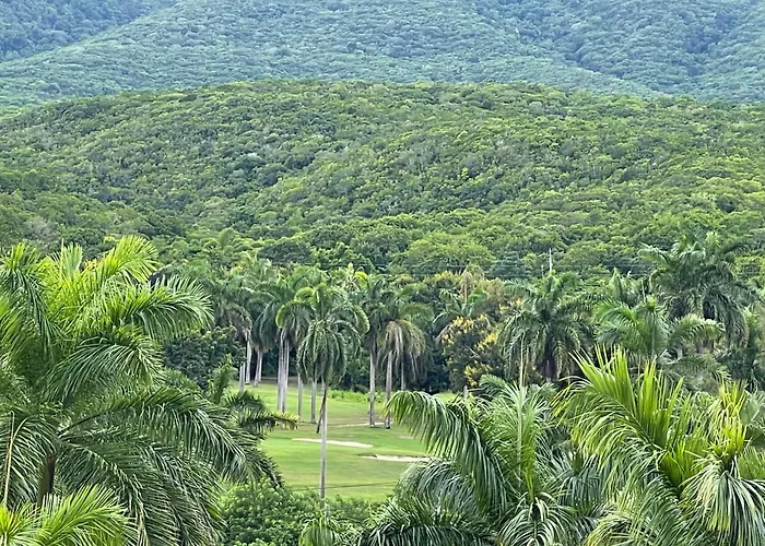 Marriott Seacastles E22, Montego Bay Aparthotel