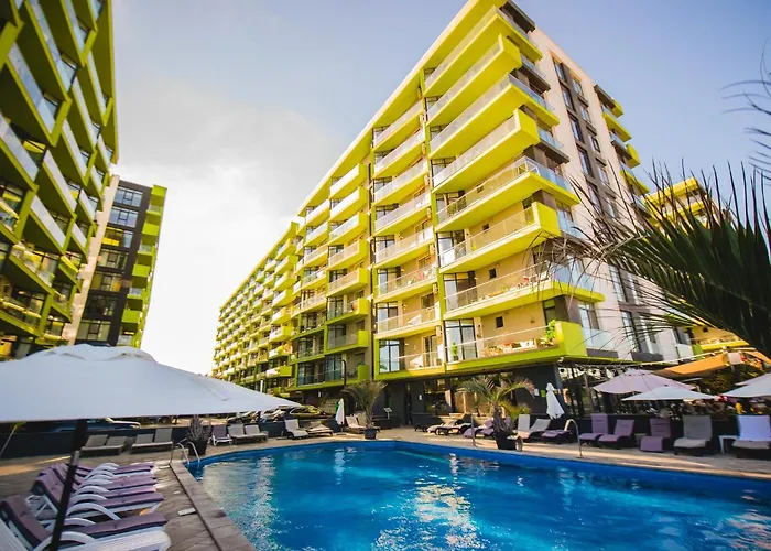 Sole & Splendore - Pool And Spa Beach Resort Navodari