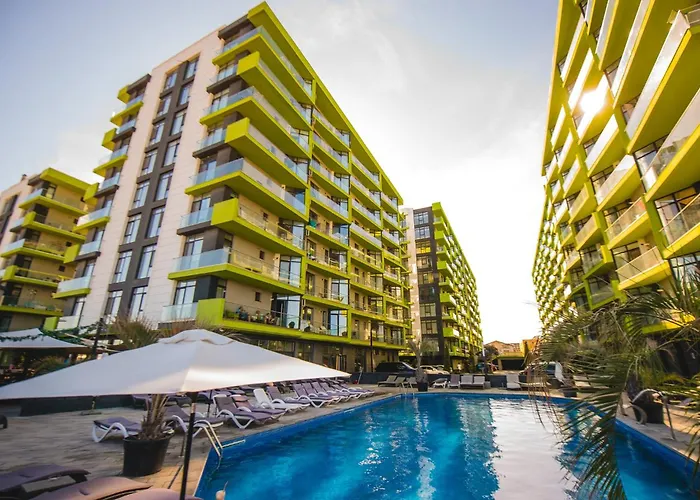 Sole & Splendore - Pool And Spa Beach Resort Navodari