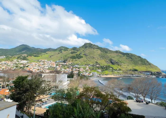 Residencial Familia Hotel Machico 