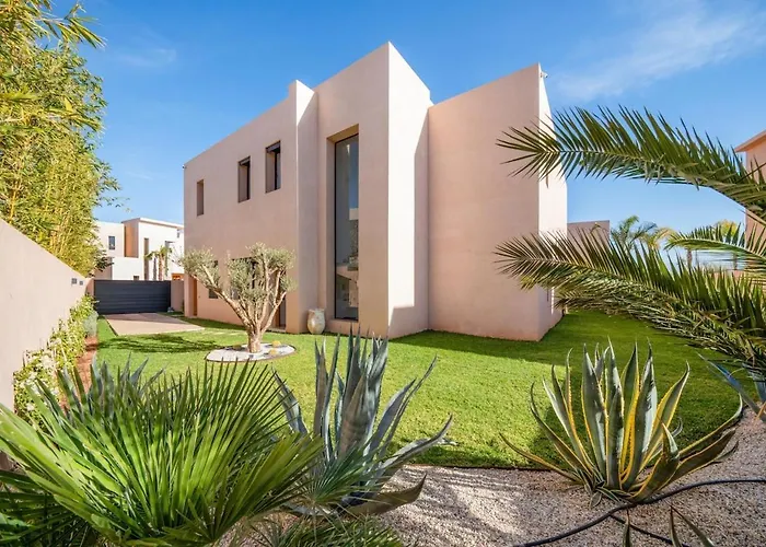 Villa De Standing Piscine A Debordement A 15 Min De Marrakech Ourika