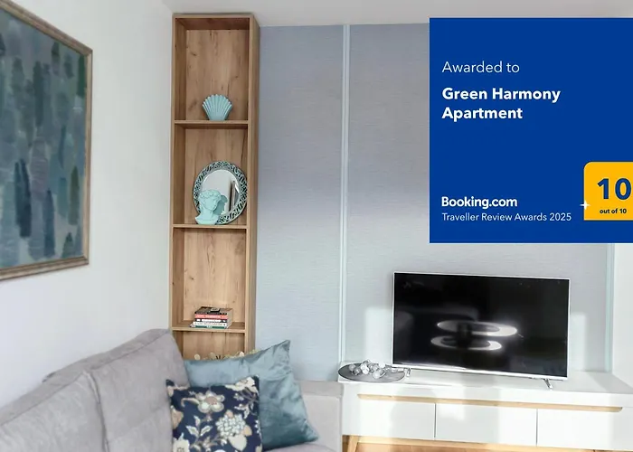 Green Harmony Apartment Pale