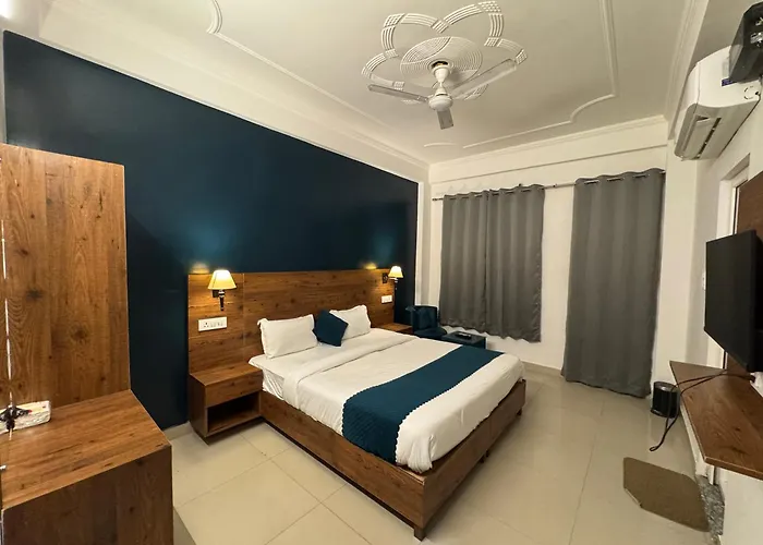 Vedartha Trails Hostel Rishikesh