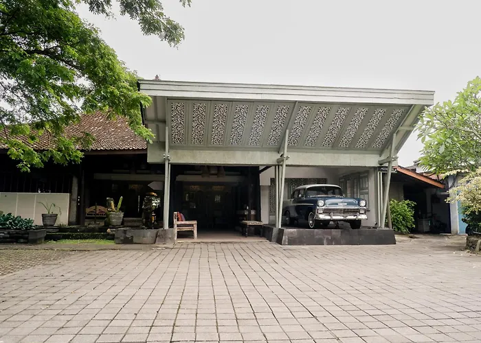 Peneeda View Beach Hotel Sanur 