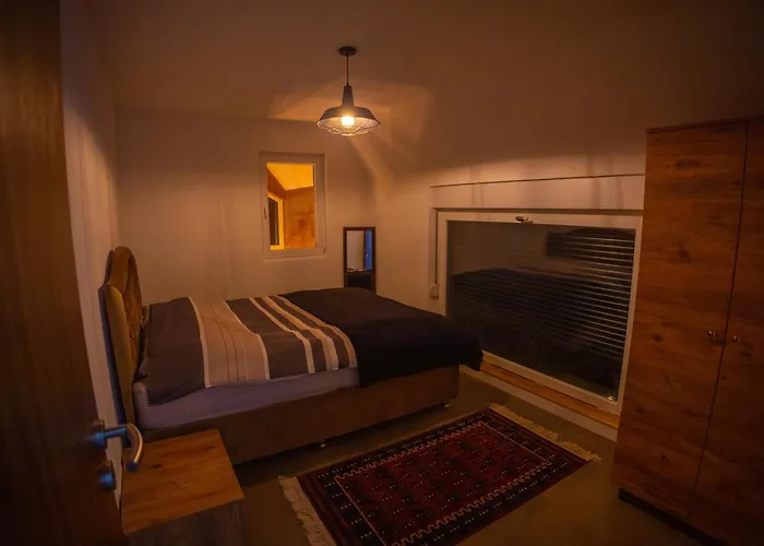 Villa Noar, Cozy 4Br Mountain W, Fireplace, Lake View, Brezovica