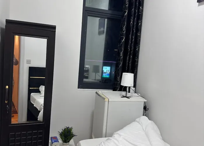 Four Stars Hostel Dubai
