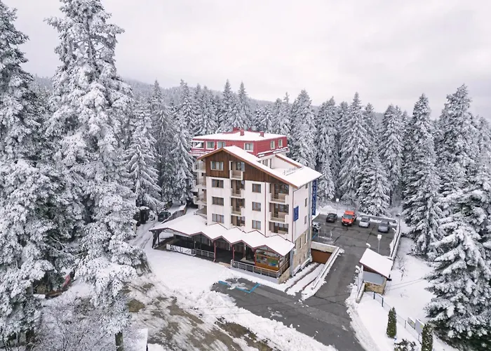 The Lodge Hotel Borovets