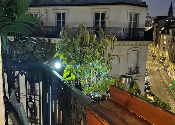 Suite Vue Montmartre & Balcon Paris