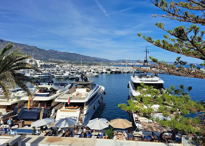 Huge Penthouse With Private Suites Shared Terrace And Kitchen Best Views Marbella