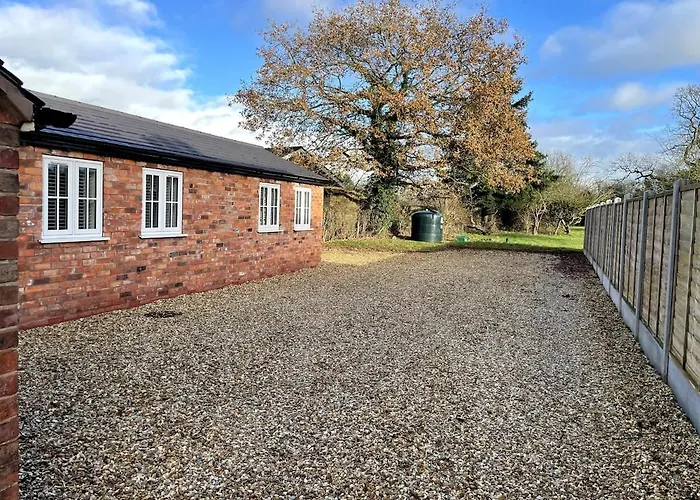 Spacious Family Friendly Cottage Tarporley