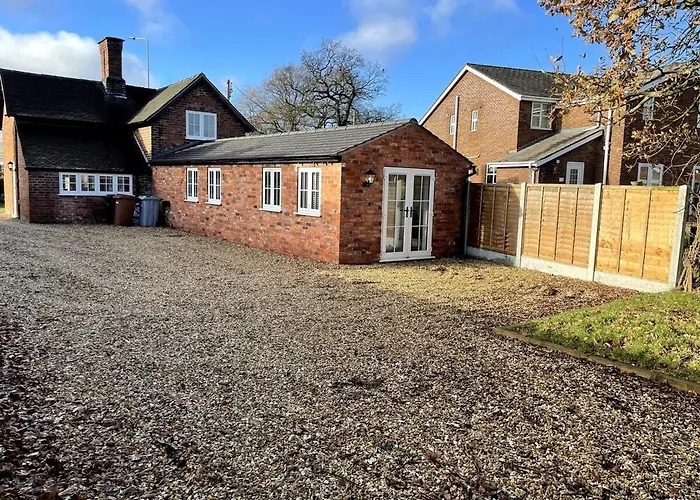 Spacious Family Friendly Cottage Tarporley