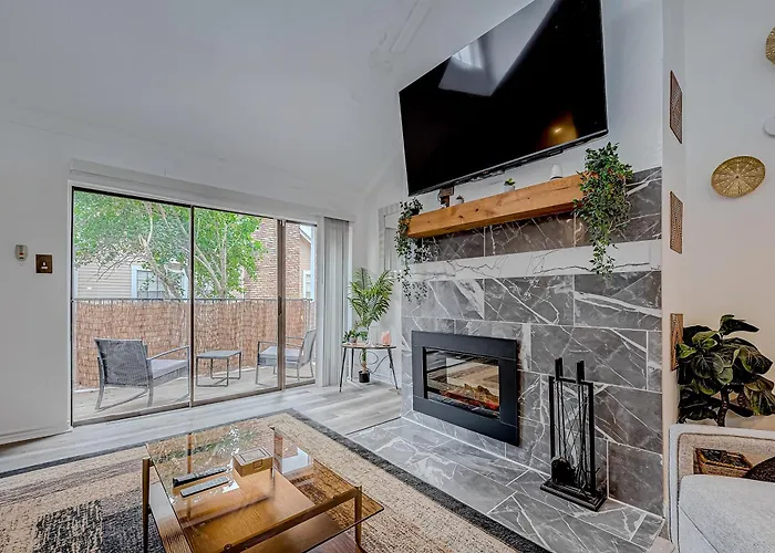 Upscale 1Br Condo In Med Center Houston