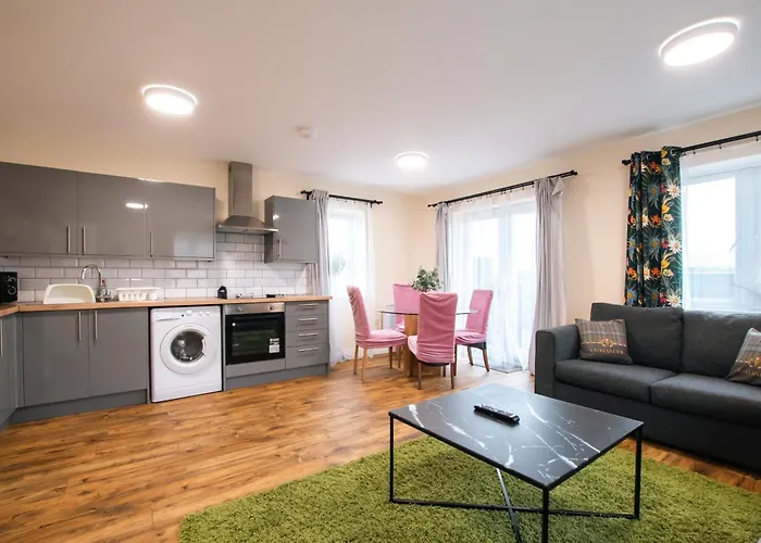 Apartment With Free P For Van. Southampton