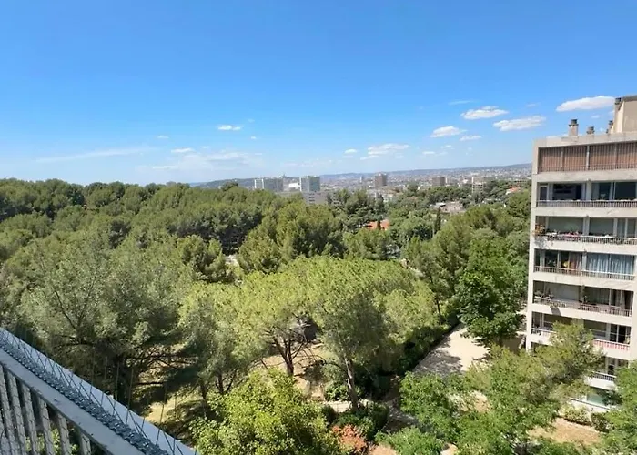 Cocon Luxe Calanques Marseille Apartment