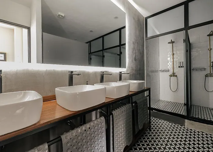 Luxury Hostel Shared Mixed Room Mexico City