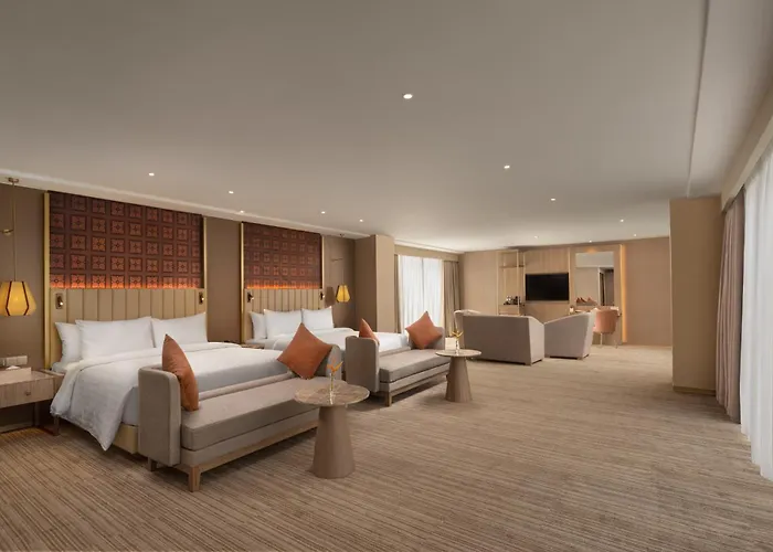 The Golden Crown Hotel Kandy