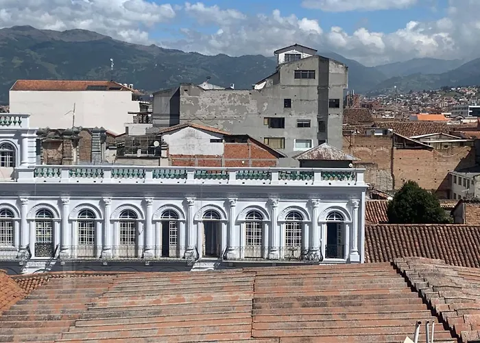 Del Parque Hotel & Suites Cuenca